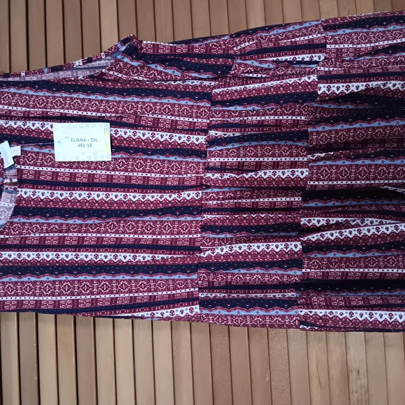 Eliana 3XL Red and Blue Patterned Top - Picture 6 of 6